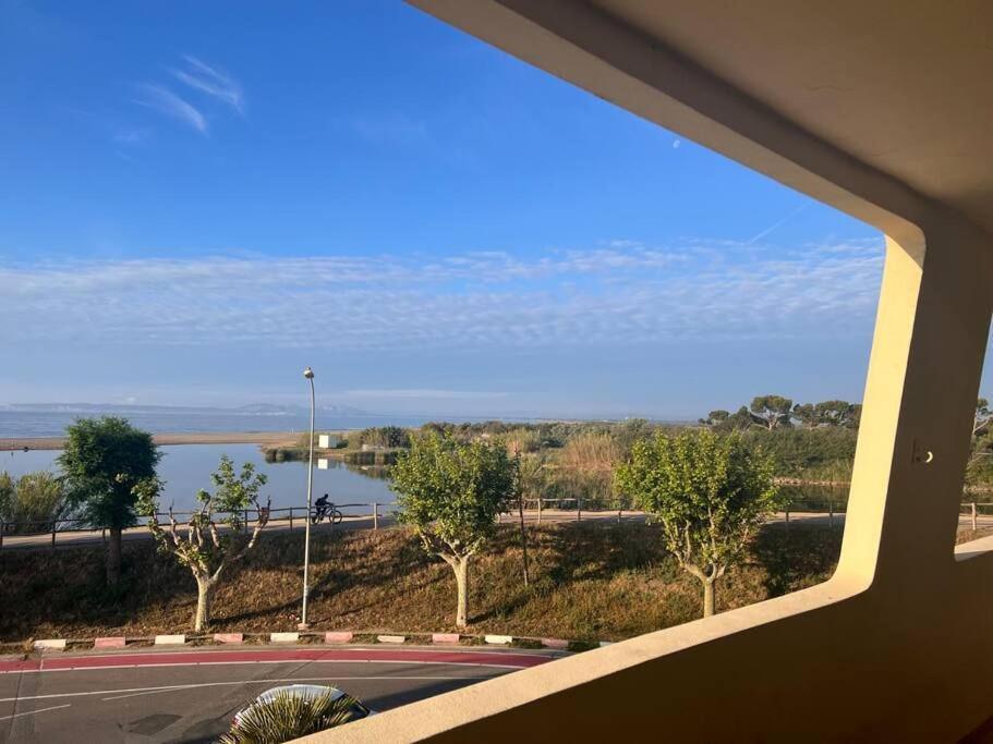 3Apartamento De Tres Habitaciones Empuriabrava Eksteriør bilde